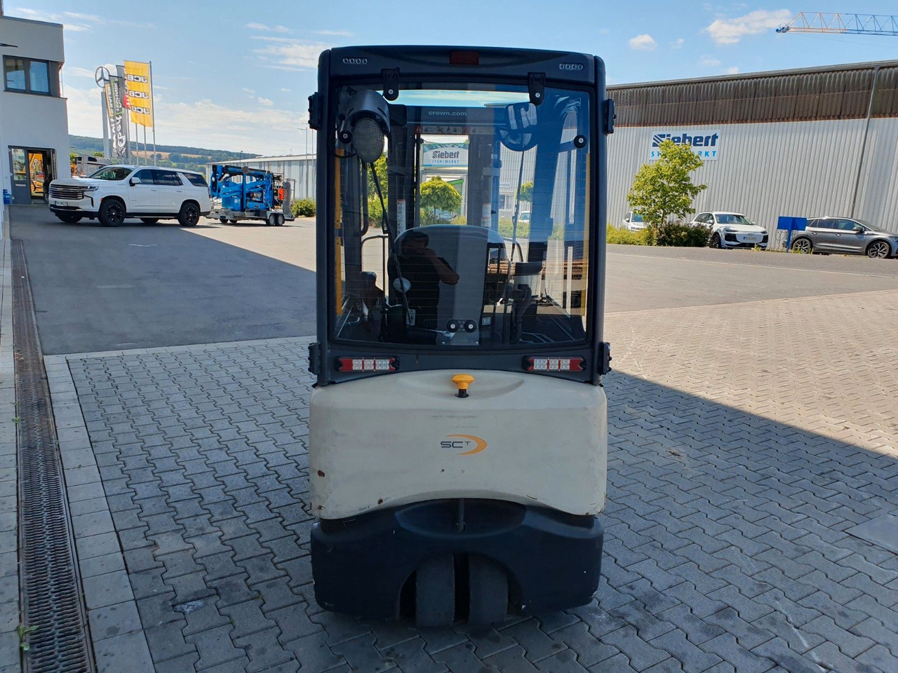 Crown SCT6020-1.3 / Triplex 4,3m / 2.658h / 2020 - Electric forklift: picture 5 Crown SCT6020-1.3 / Triplex 4,3m / 2.658h / 2020 - Electric forklift: picture 5