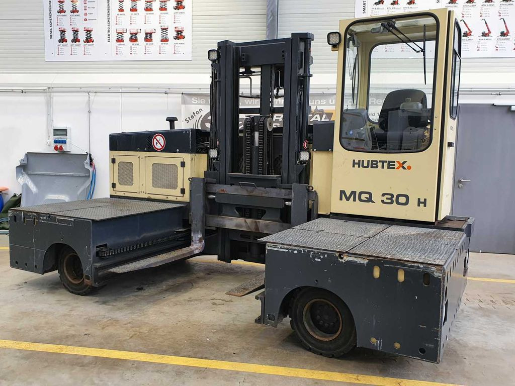 Hubtex MQ 30 H Hybrid / 748h! / Diesel + Elektro - Side loader: picture 3 Hubtex MQ 30 H Hybrid / 748h! / Diesel + Elektro - Side loader: picture 3