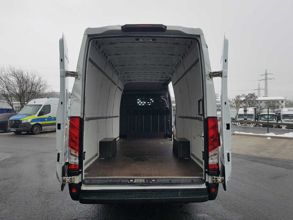 Iveco Daily 35 S16 A8 V *Klima*Automatik*L4.100mm* - Panel van: picture 5 Iveco Daily 35 S16 A8 V *Klima*Automatik*L4.100mm* - Panel van: picture 5