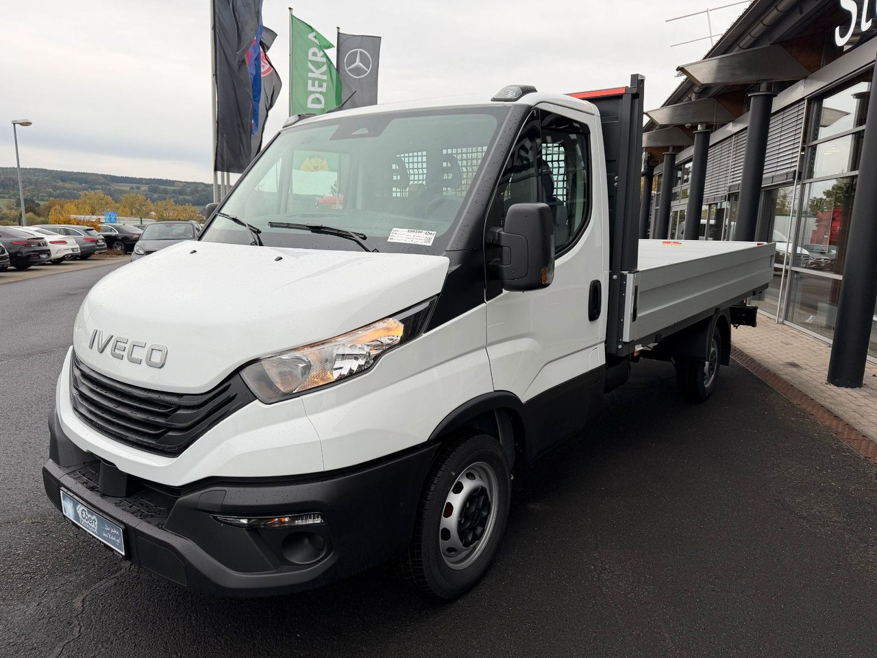 Iveco Daily 35S16 H 3.0L *R3.750mm*AHK*Klima* - Open body delivery van: picture 3 Iveco Daily 35S16 H 3.0L *R3.750mm*AHK*Klima* - Open body delivery van: picture 3