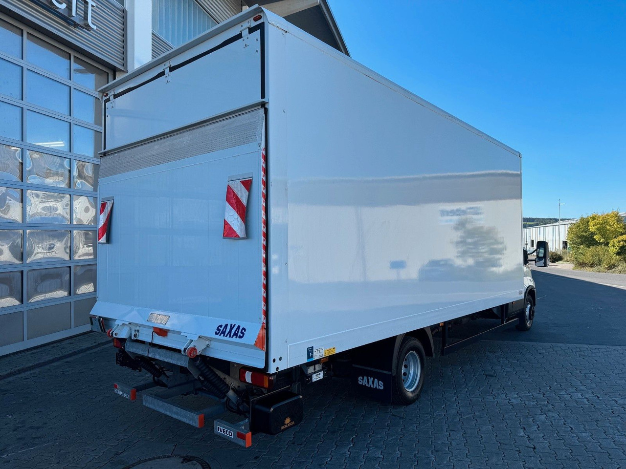 Iveco Daily 70C18 A8 *Koffer*LBW*Automatik* - Closed box van: picture 3 Iveco Daily 70C18 A8 *Koffer*LBW*Automatik* - Closed box van: picture 3