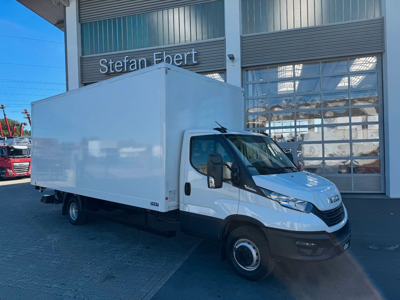 Iveco Daily 70C18 A8 *Koffer*LBW*Automatik* - Closed box van: picture 2 Iveco Daily 70C18 A8 *Koffer*LBW*Automatik* - Closed box van: picture 2