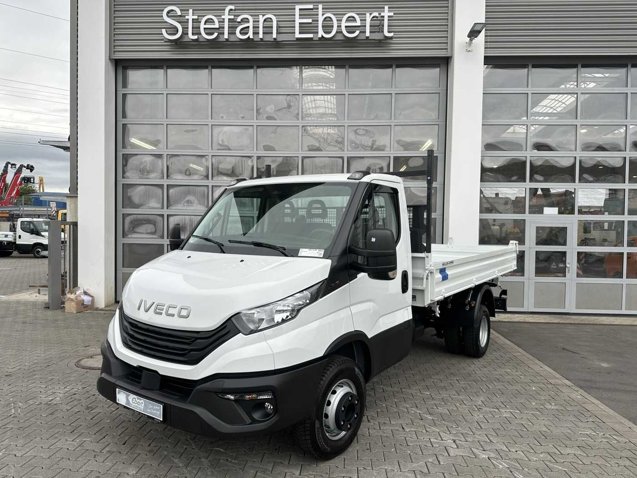 Iveco Daily 70C18H 3-S.-Kipper *R3.750mm*2xAHK* - Tipper van: picture 1 Iveco Daily 70C18H 3-S.-Kipper *R3.750mm*2xAHK* - Tipper van: picture 1