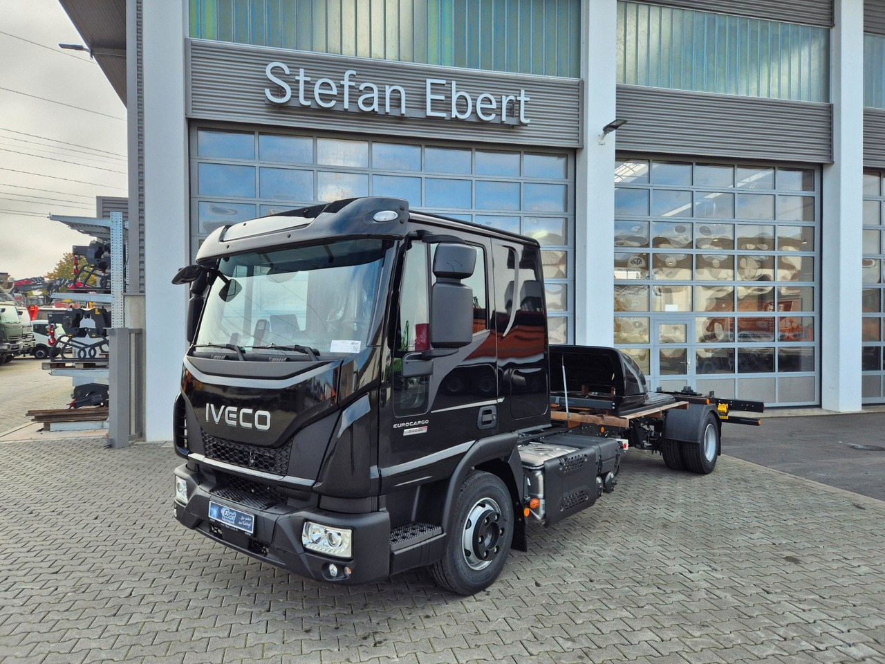 Iveco Eurocargo ML80E22/P 2x AHK Klima Standh. Bett - Cab chassis truck: picture 2 Iveco Eurocargo ML80E22/P 2x AHK Klima Standh. Bett - Cab chassis truck: picture 2