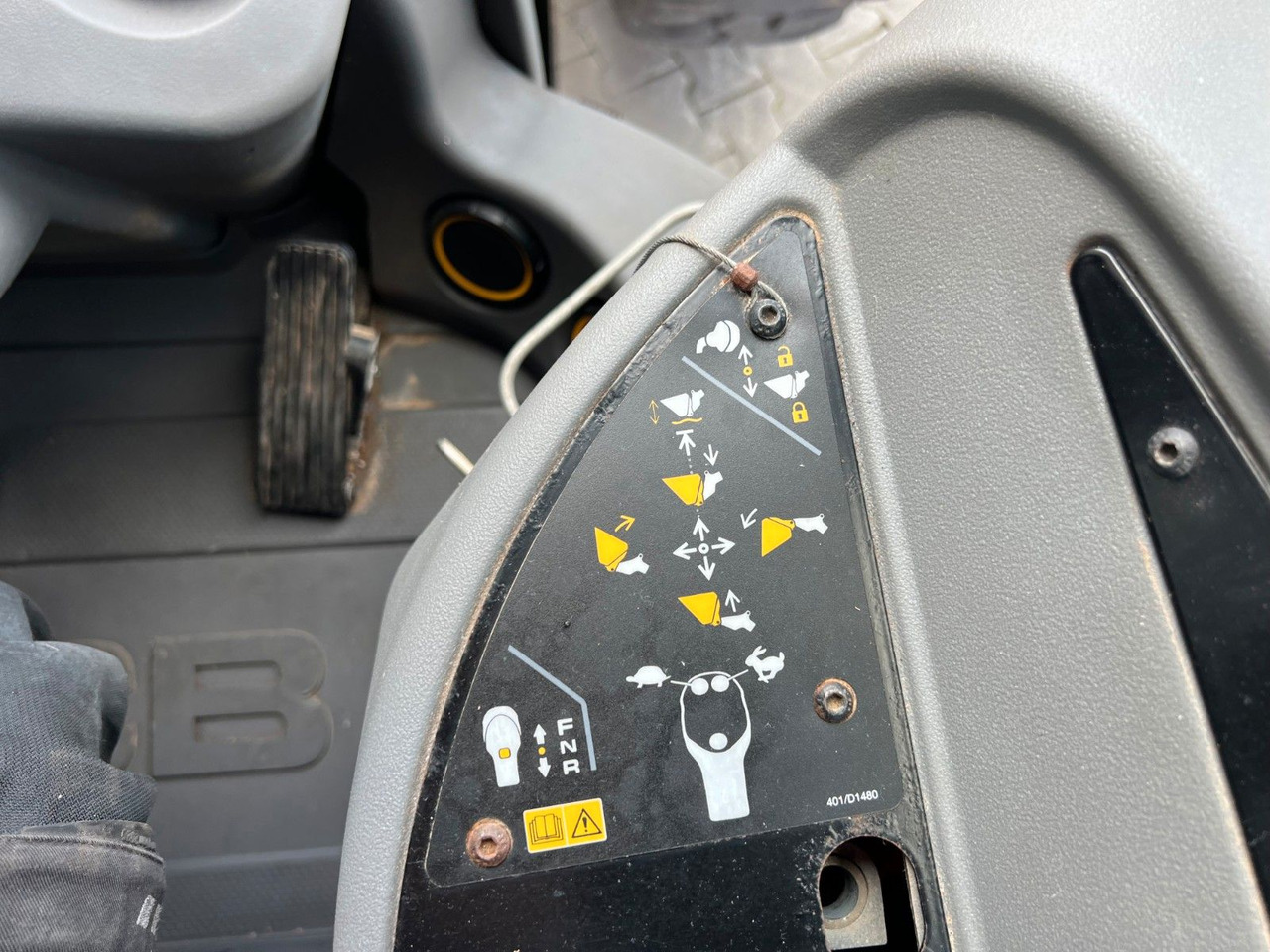 JCB 407 SV / nur 268h! / Klappschaufel & Gabel leasing JCB 407 SV / nur 268h! / Klappschaufel & Gabel: picture 17