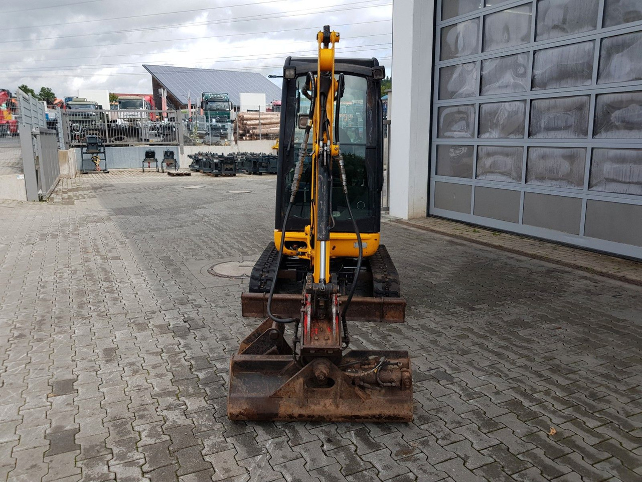 Mini excavator JCB 8018 / 3.420h / hydrl. Grabenräumer / Tieflöffel: picture 9 Mini excavator JCB 8018 / 3.420h / hydrl. Grabenräumer / Tieflöffel: picture 9