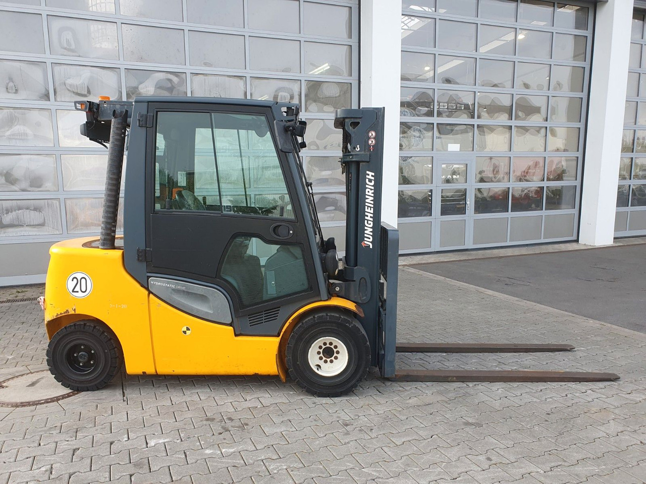 Jungheinrich DFG 435s / 4.400mm / nur 2.245h! / Klima / SS - Diesel forklift: picture 3 Jungheinrich DFG 435s / 4.400mm / nur 2.245h! / Klima / SS - Diesel forklift: picture 3