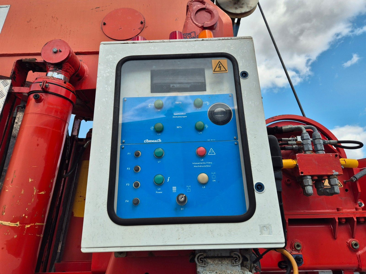 Crane truck MAN TGS 35.360 8x4 BB Gormach 91000 TECH Funk: picture 15