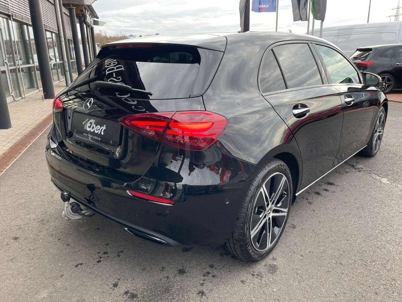 Mercedes-Benz A 180 Progressive Night+AHK+R-Kamera+Ambiente - Sedan: picture 4 Mercedes-Benz A 180 Progressive Night+AHK+R-Kamera+Ambiente - Sedan: picture 4