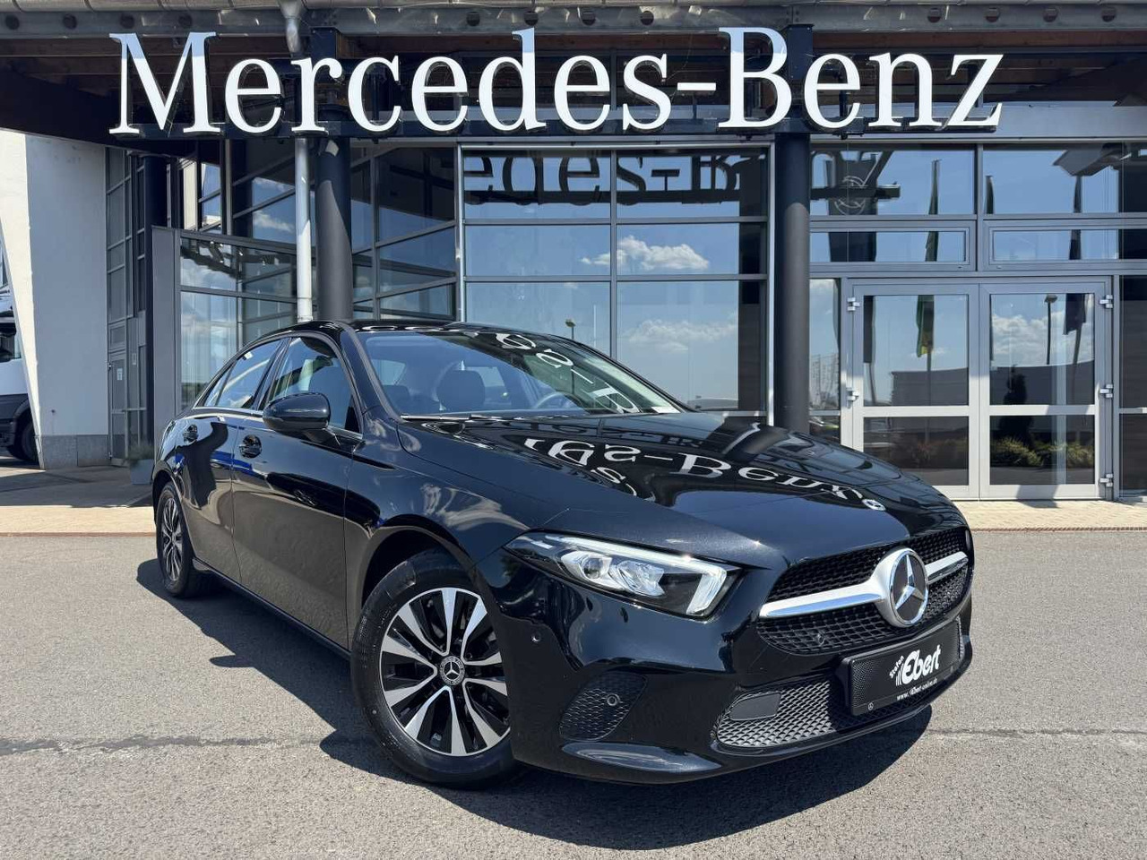 Mercedes-Benz A 180d 8G LED+Carplay+SpurH+DAB+SHZ - Sedan: picture 1 Mercedes-Benz A 180d 8G LED+Carplay+SpurH+DAB+SHZ - Sedan: picture 1
