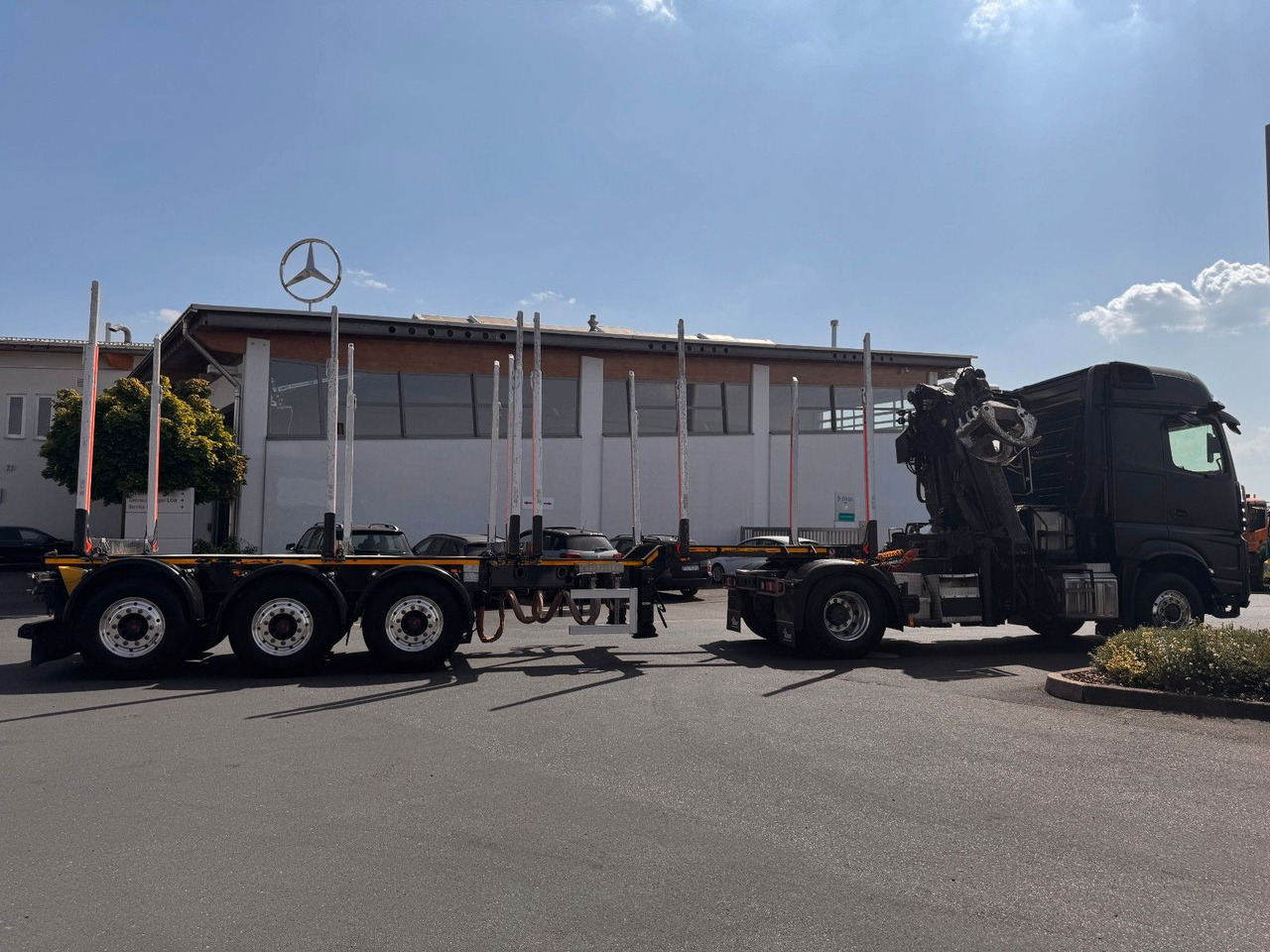 Mercedes-Benz Arocs 1853 LS 4x4 HAD Palfinger Q170Z96+Doll H3L - Timber truck, Crane truck: picture 4 Mercedes-Benz Arocs 1853 LS 4x4 HAD Palfinger Q170Z96+Doll H3L - Timber truck, Crane truck: picture 4
