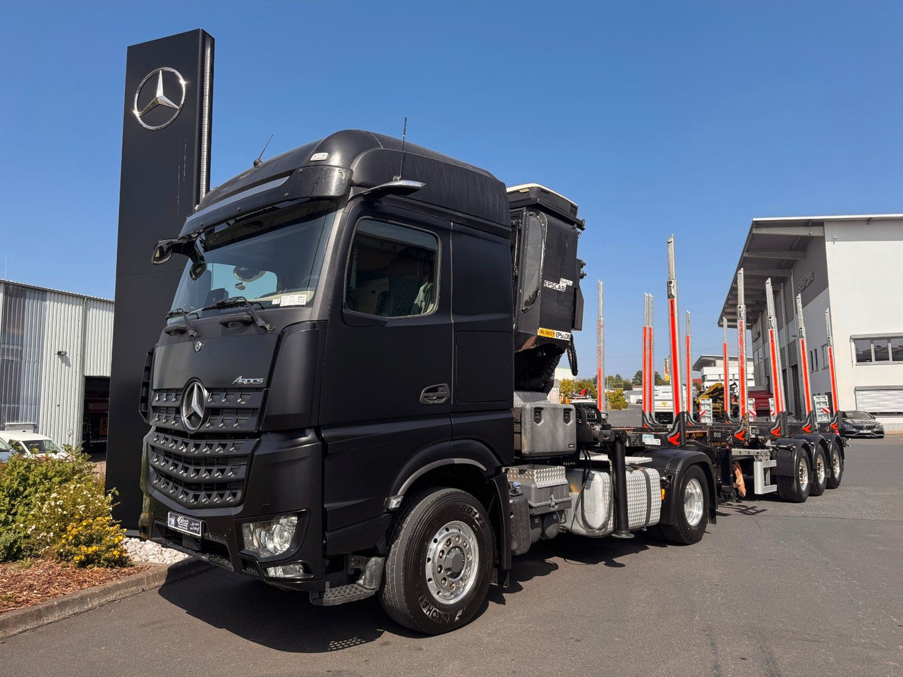 Mercedes-Benz Arocs 1853 LS 4x4 HAD Palfinger Q170Z96+Doll H3L - Crane truck: picture 2 Mercedes-Benz Arocs 1853 LS 4x4 HAD Palfinger Q170Z96+Doll H3L - Crane truck: picture 2
