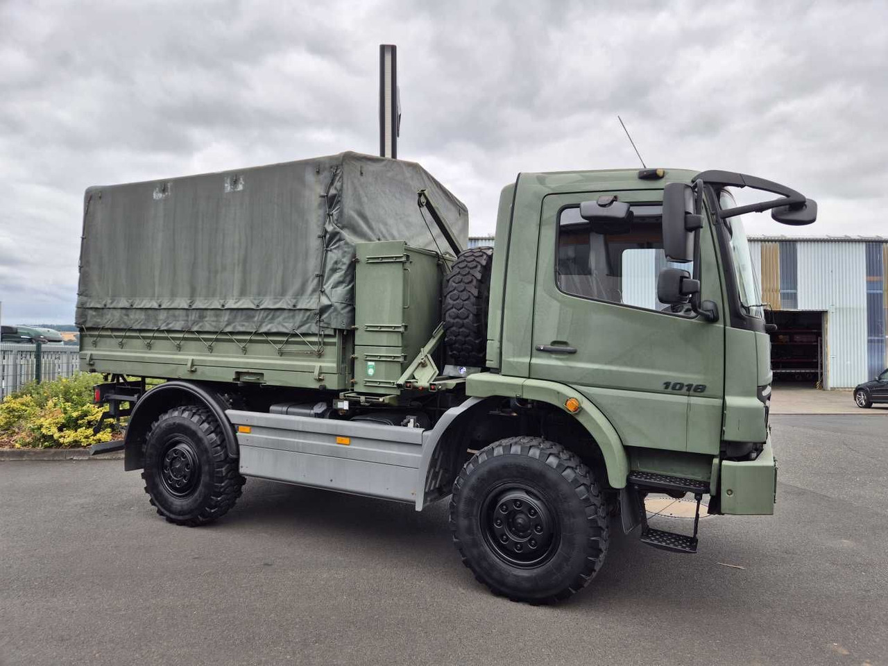 Mercedes-Benz Atego 1018 A 4x4 Singlebereifung 6 Stück vorh. - Dropside/ Flatbed truck: picture 5 Mercedes-Benz Atego 1018 A 4x4 Singlebereifung 6 Stück vorh. - Dropside/ Flatbed truck: picture 5