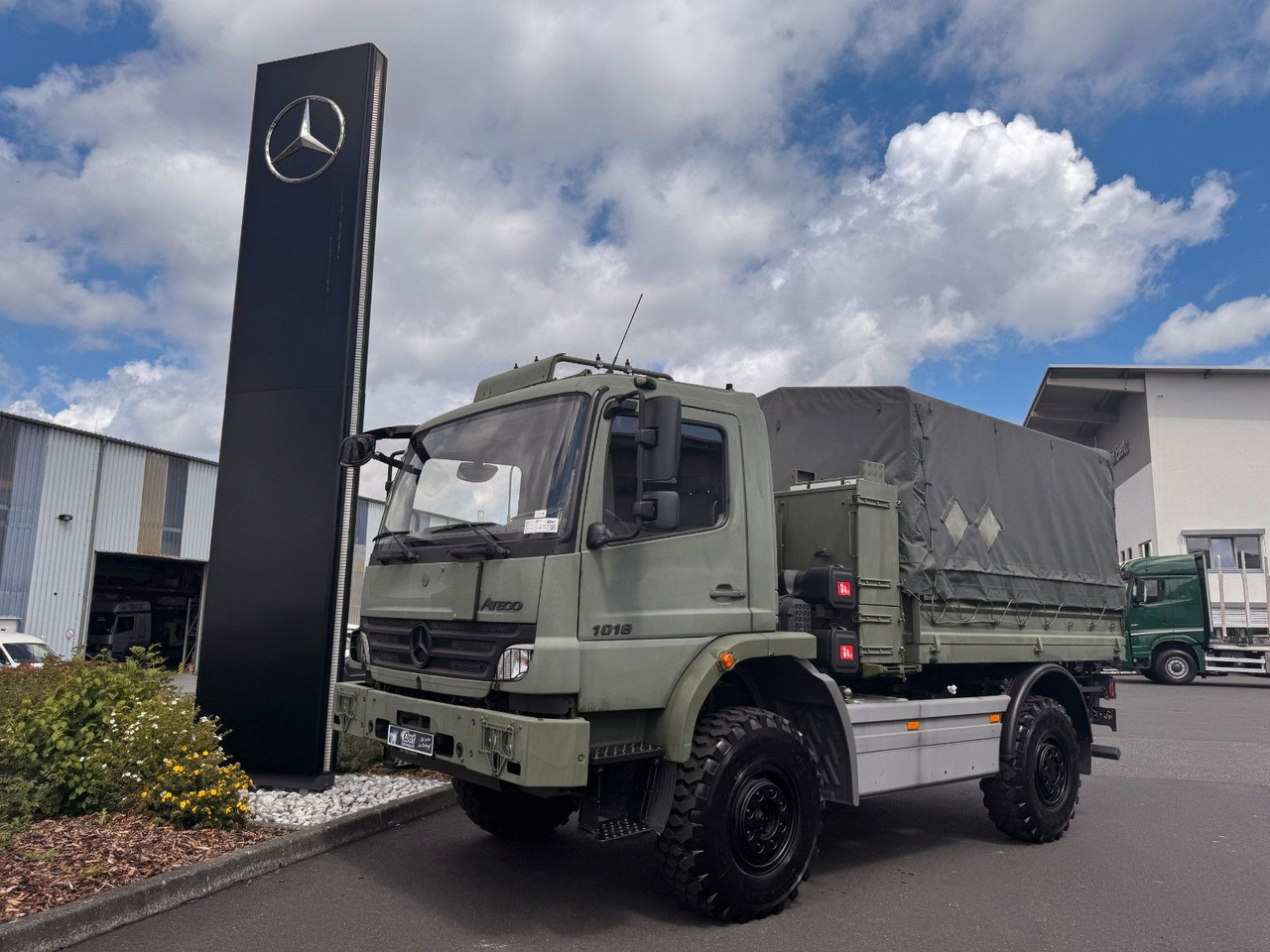 Mercedes-Benz Atego 1018 A 4x4 Singlebereifung 7 Stück vorh. - Dropside/ Flatbed truck: picture 1 Mercedes-Benz Atego 1018 A 4x4 Singlebereifung 7 Stück vorh. - Dropside/ Flatbed truck: picture 1