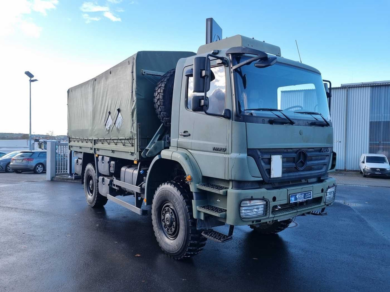 Mercedes-Benz Axor 1829 A 4x4 Pritsche/Plane 10 Stück - Curtainsider truck: picture 3 Mercedes-Benz Axor 1829 A 4x4 Pritsche/Plane 10 Stück - Curtainsider truck: picture 3