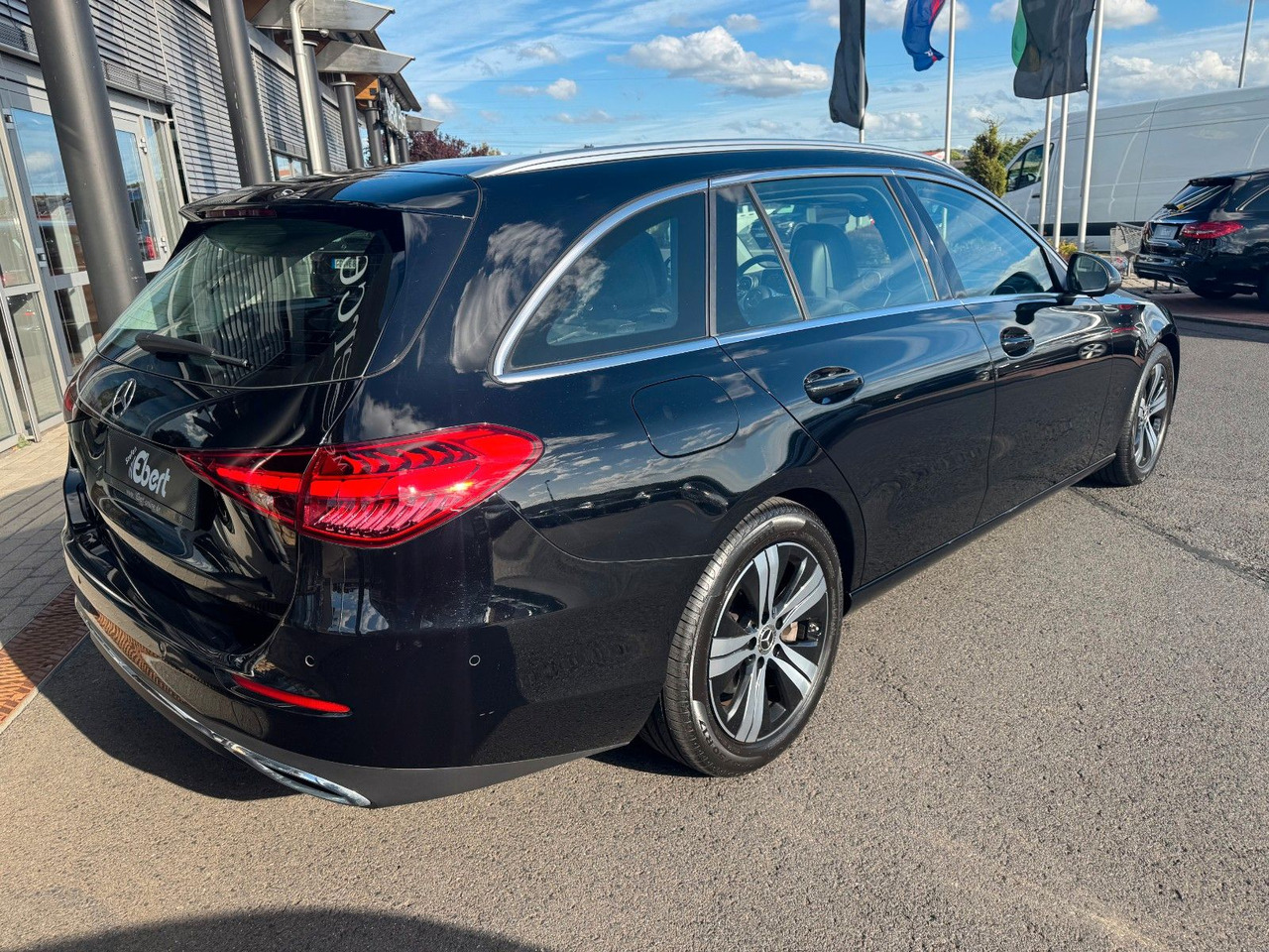 Mercedes-Benz C 300d T Avantgarde+RKamera+TotW+Ambiente - Station wagon: picture 4 Mercedes-Benz C 300d T Avantgarde+RKamera+TotW+Ambiente - Station wagon: picture 4