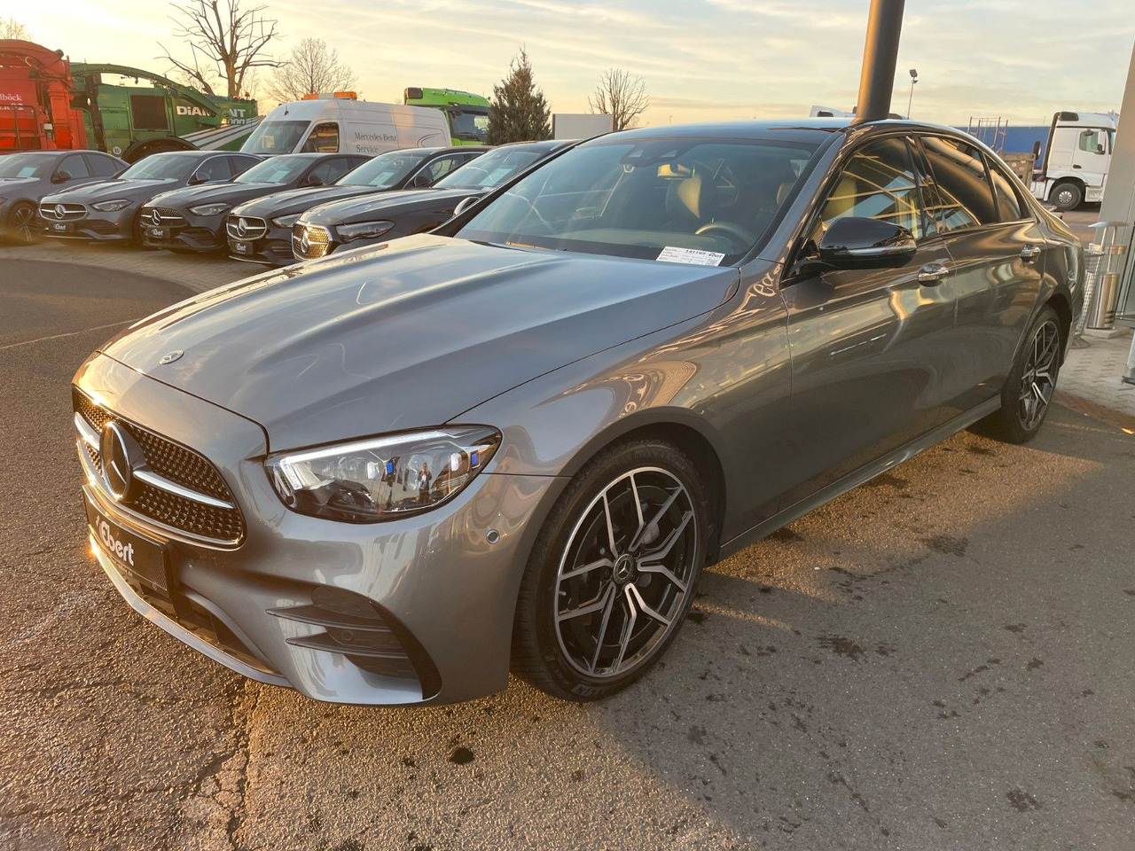 Mercedes-Benz E 220d AMG+Pano+Burm+Distr+HUD+RFK+MultiB - Sedan: picture 2 Mercedes-Benz E 220d AMG+Pano+Burm+Distr+HUD+RFK+MultiB - Sedan: picture 2