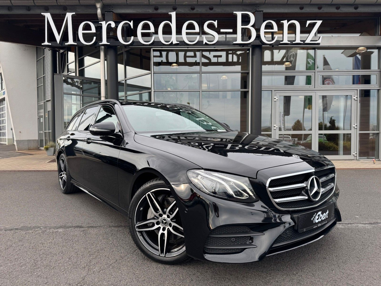 Mercedes-Benz E 220d T 4M+AMG+Pano+Brum+360+Night - Station wagon: picture 1 Mercedes-Benz E 220d T 4M+AMG+Pano+Brum+360+Night - Station wagon: picture 1