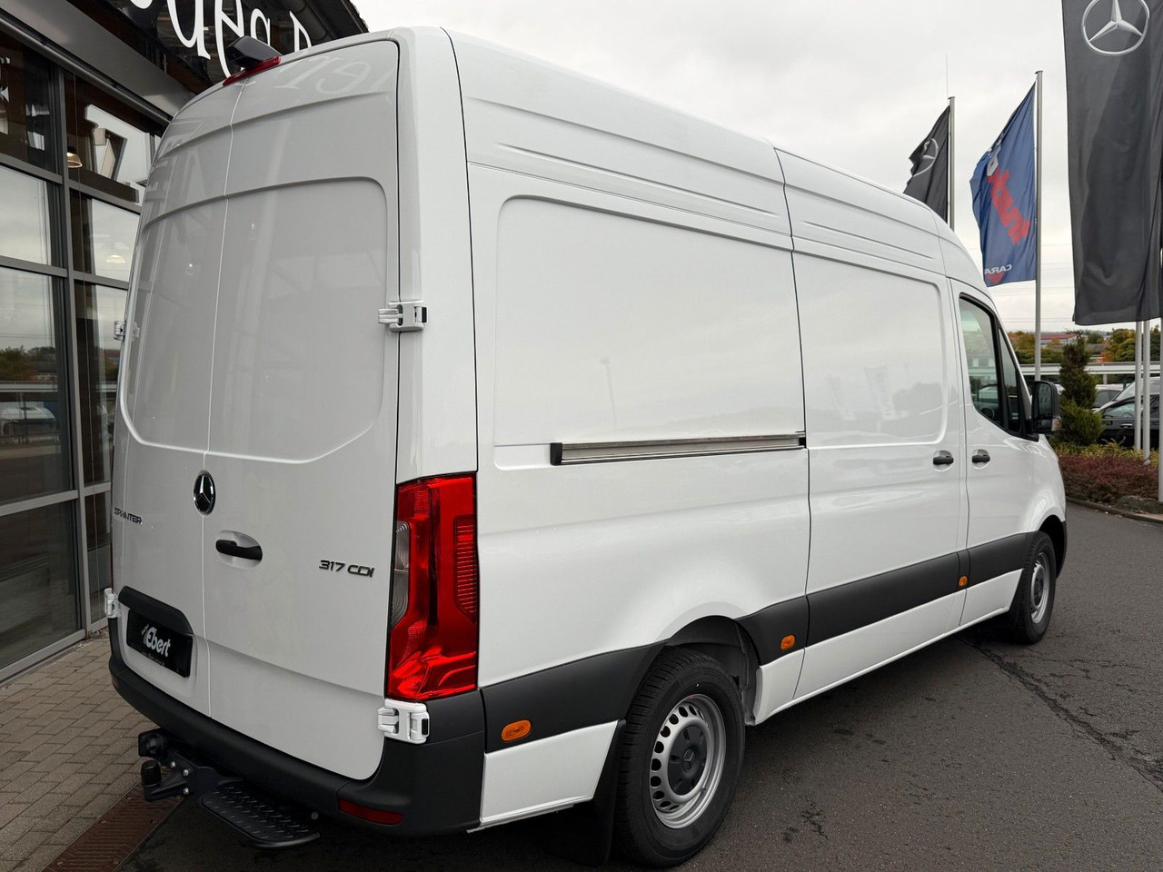 Mercedes-Benz Sprinter 317 CDI 3665 9G AHK3,5to Klima Schwing - Panel van: picture 4 Mercedes-Benz Sprinter 317 CDI 3665 9G AHK3,5to Klima Schwing - Panel van: picture 4