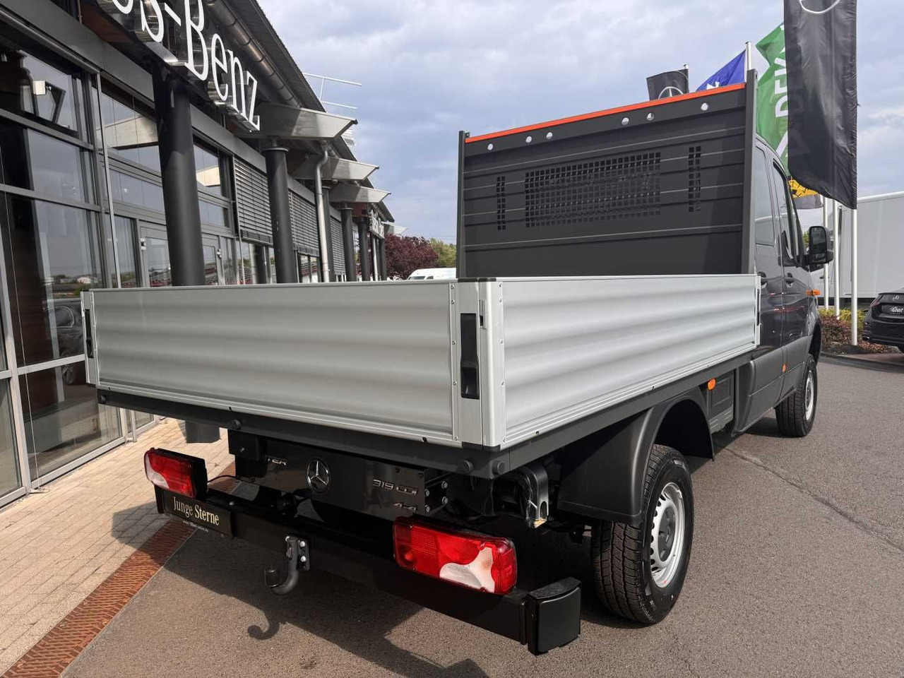 Mercedes-Benz Sprinter 319 CDI 4x4 DoKa AHK3,5 Klima Kamera - Curtain side van, Combi van: picture 4 Mercedes-Benz Sprinter 319 CDI 4x4 DoKa AHK3,5 Klima Kamera - Curtain side van, Combi van: picture 4