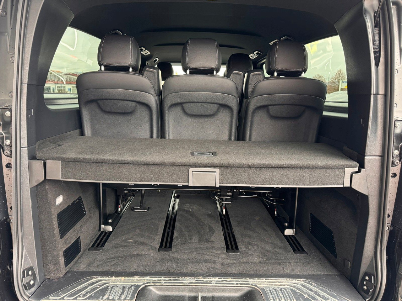 Passenger van Mercedes-Benz V 300 4MATIC AVA ED AMG Extral AIRMATIC Stdh AHK: picture 7