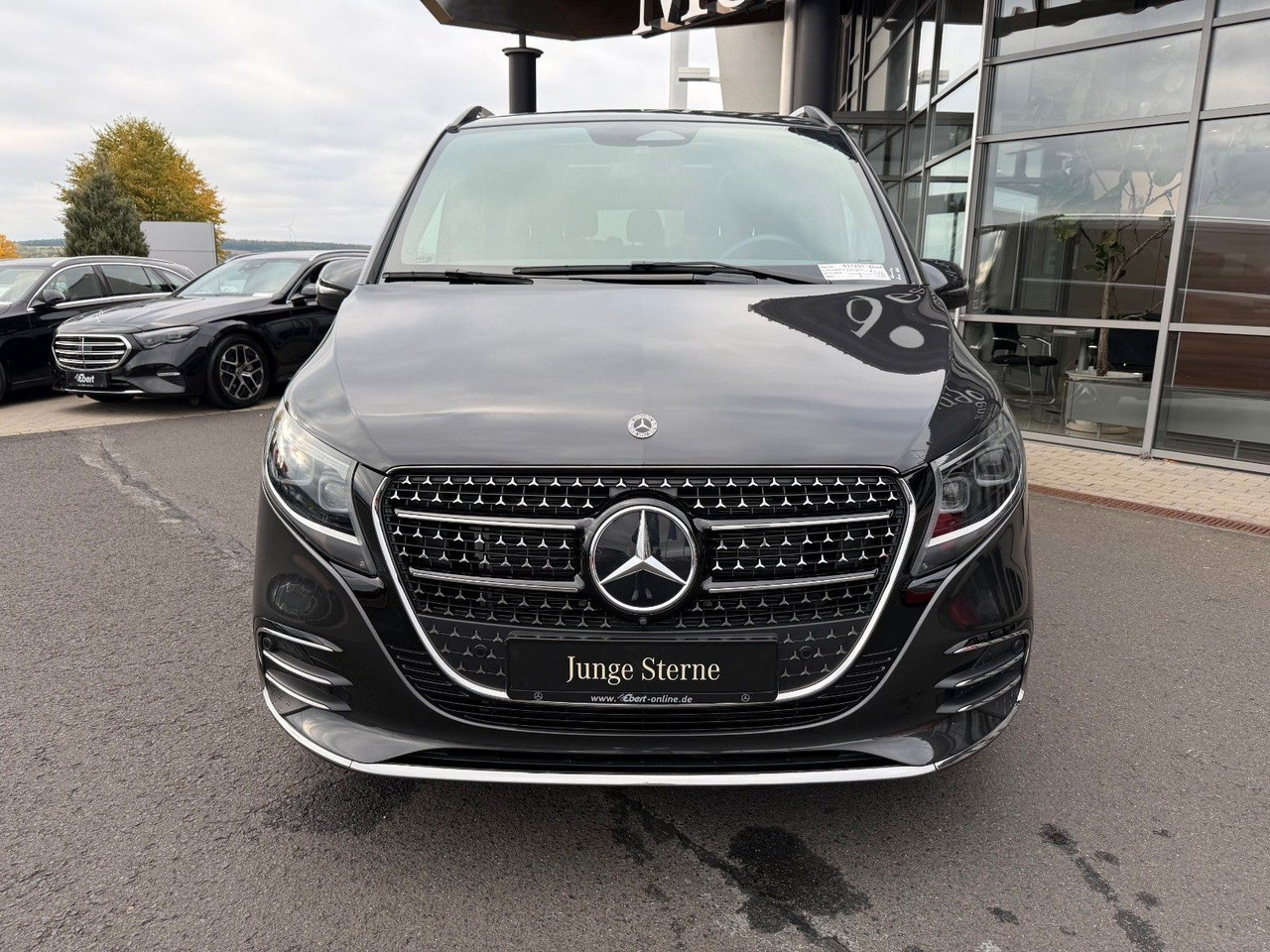 Mercedes-Benz V 300 d 4MATIC EXCLUSIVE AMG Panorama Standheiz - Station wagon: picture 2 Mercedes-Benz V 300 d 4MATIC EXCLUSIVE AMG Panorama Standheiz - Station wagon: picture 2