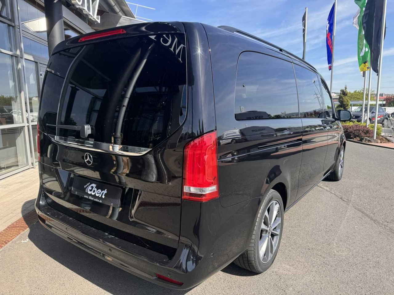 Mercedes-Benz V 300 d AVA Extralang AIRMATIC Standheiz 360Kam - Passenger van: picture 4 Mercedes-Benz V 300 d AVA Extralang AIRMATIC Standheiz 360Kam - Passenger van: picture 4