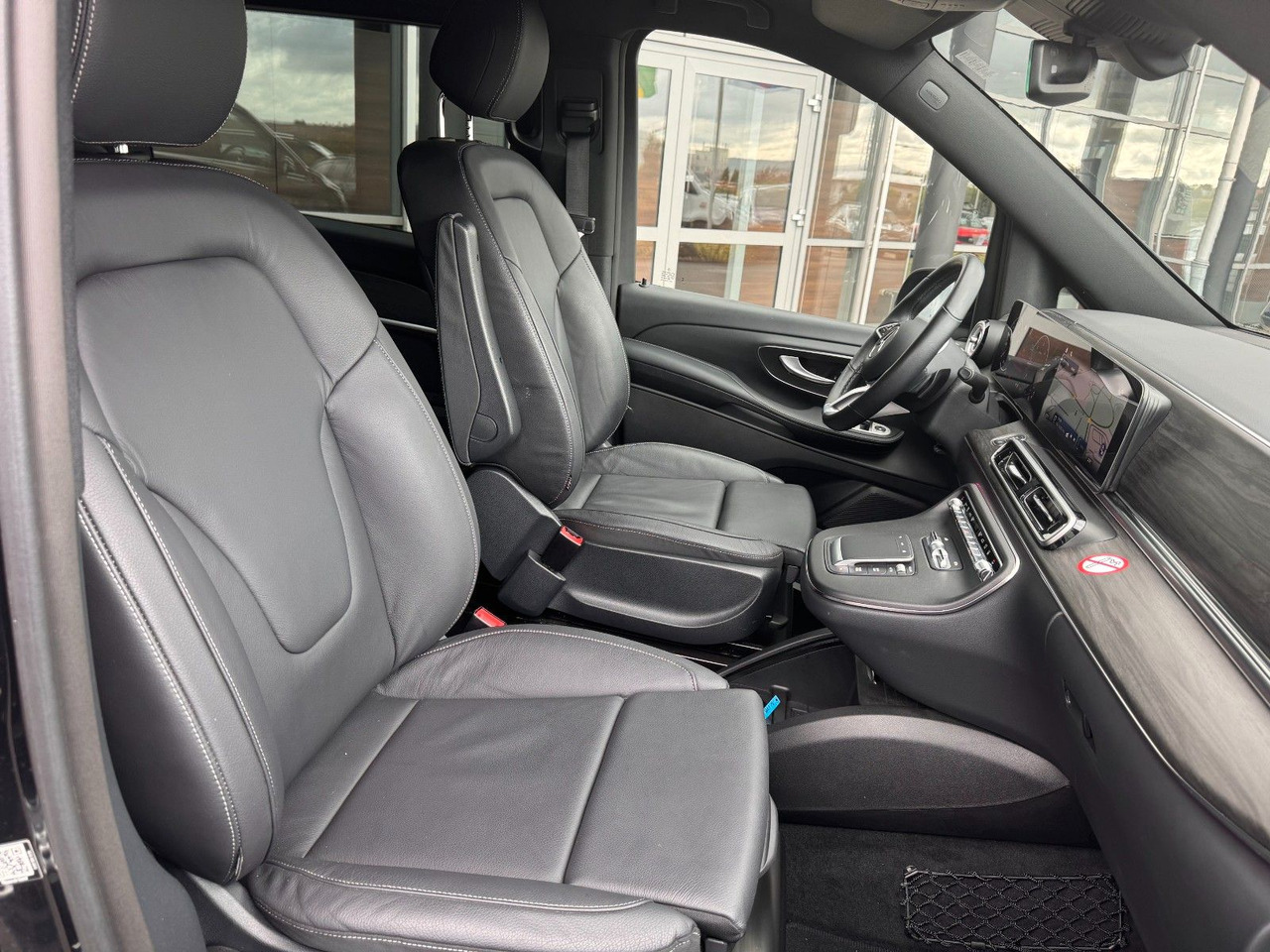 Mercedes-Benz V 300 d AVANTGARDE Extralang 360Kamera Standheiz leasing Mercedes-Benz V 300 d AVANTGARDE Extralang 360Kamera Standheiz: picture 10