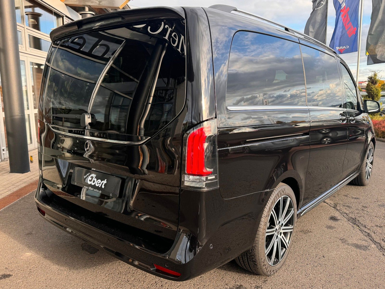 Mercedes-Benz V 300 d EXCLUSIVE AIRMATIC AHK2,5 Standheiz - Station wagon: picture 4 Mercedes-Benz V 300 d EXCLUSIVE AIRMATIC AHK2,5 Standheiz - Station wagon: picture 4