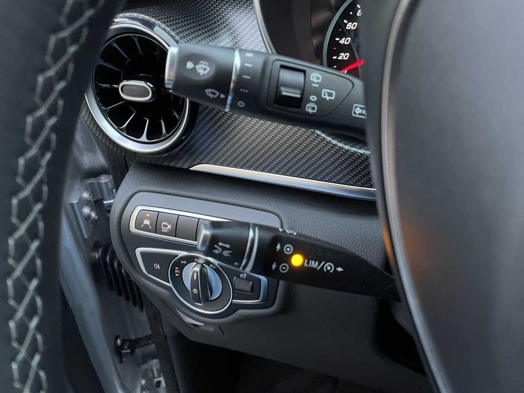 Mercedes-Benz V 300 d EXCLUSIVE ED AMG Panorama AHK2,5 DISTRON  leasing Mercedes-Benz V 300 d EXCLUSIVE ED AMG Panorama AHK2,5 DISTRON: picture 13