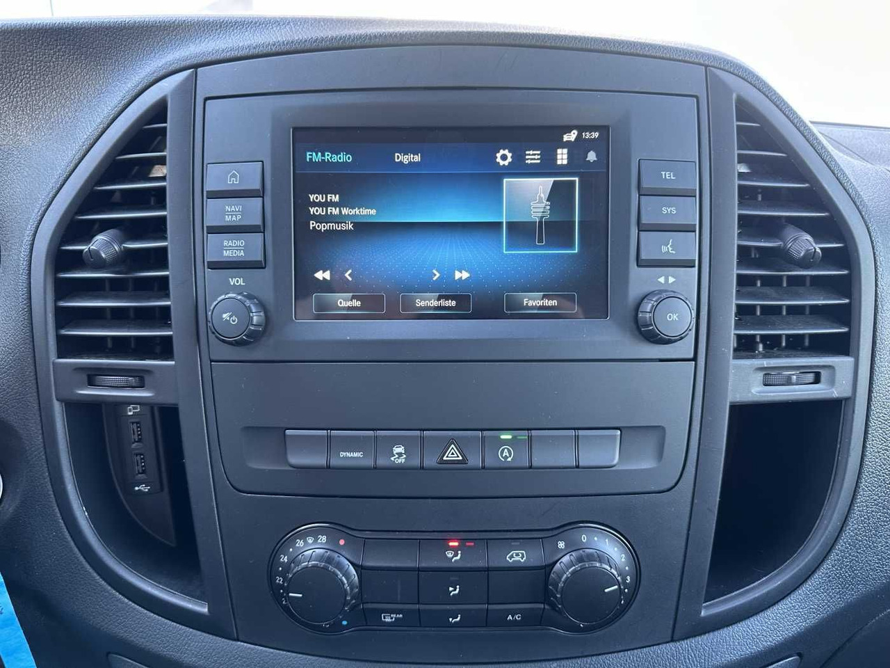 Car Mercedes-Benz Vito 114 CDI Tourer 8Sitze Klima Audio40 Kamera: picture 13