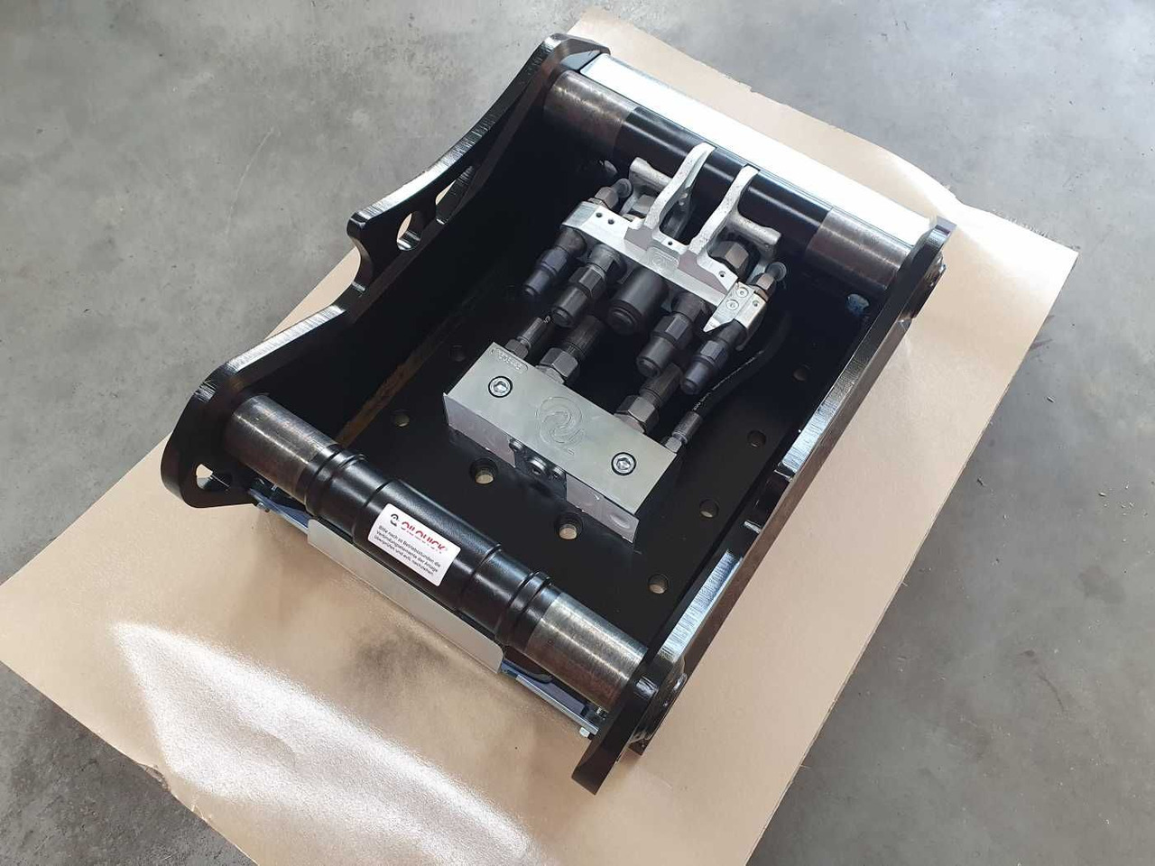 OilQuick OQ65 Adapterplatte für Westtech & mehr - Quick coupler: picture 4 OilQuick OQ65 Adapterplatte für Westtech & mehr - Quick coupler: picture 4