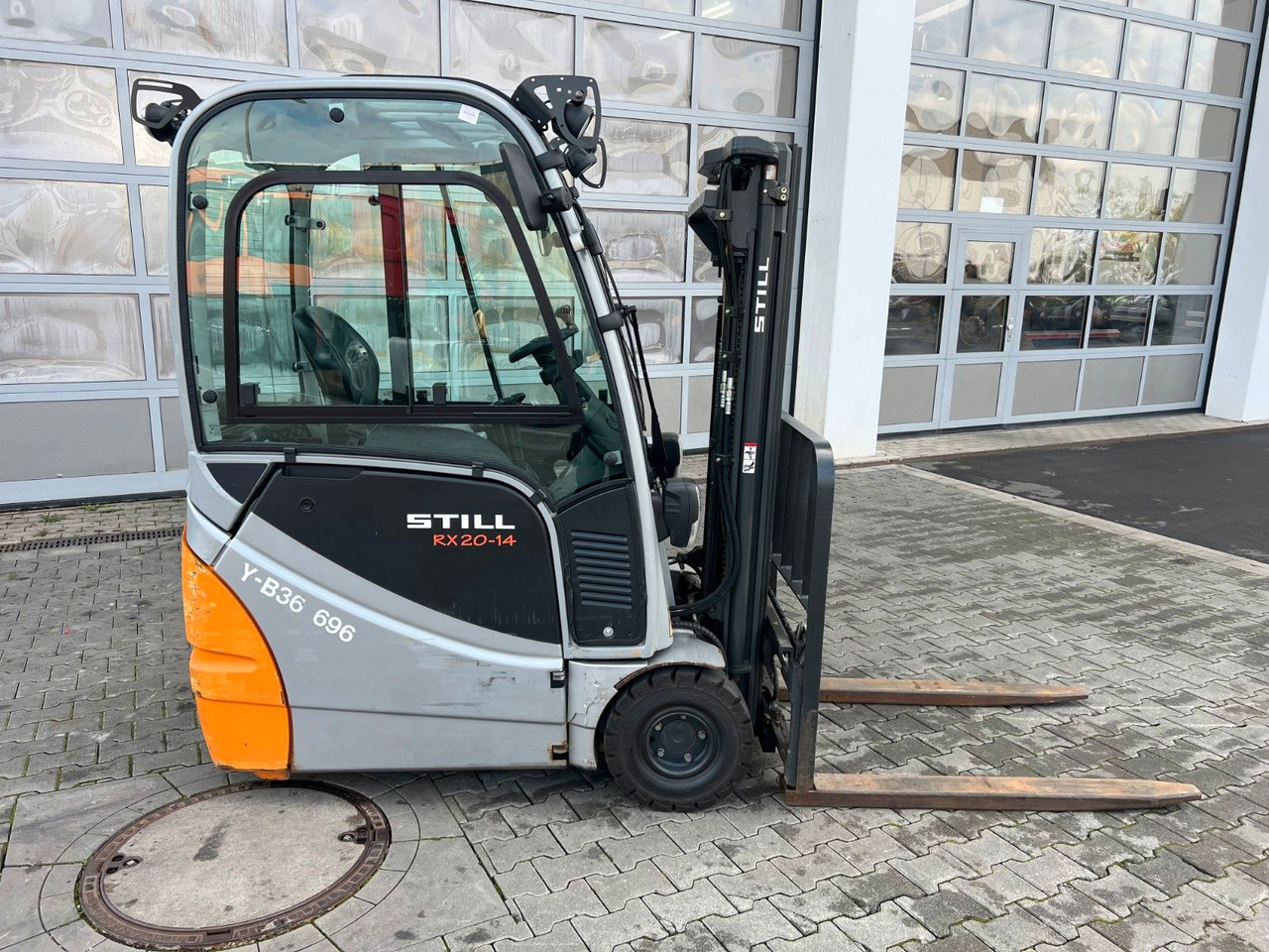 Still RX 20-14 / Triplex: 4,3m / nur 1.187h! / SS - Electric forklift: picture 3 Still RX 20-14 / Triplex: 4,3m / nur 1.187h! / SS - Electric forklift: picture 3