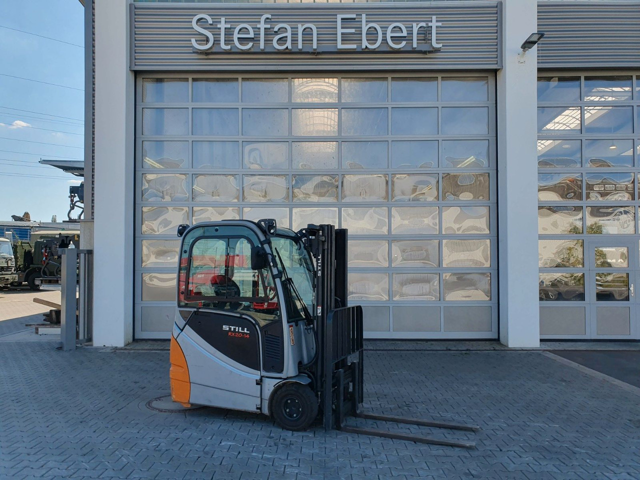 Still RX 20-14 / Triplex: 4,3m / nur 1.704h! / 2022 - Electric forklift: picture 1 Still RX 20-14 / Triplex: 4,3m / nur 1.704h! / 2022 - Electric forklift: picture 1