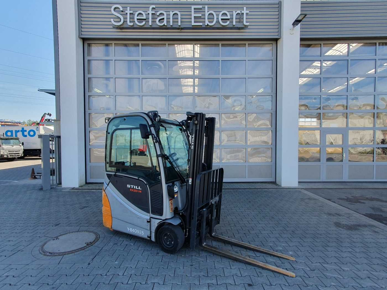 Still RX20-14 / 2023 / Triplex: 4.60m! / 2.604h / SS - Electric forklift: picture 1 Still RX20-14 / 2023 / Triplex: 4.60m! / 2.604h / SS - Electric forklift: picture 1
