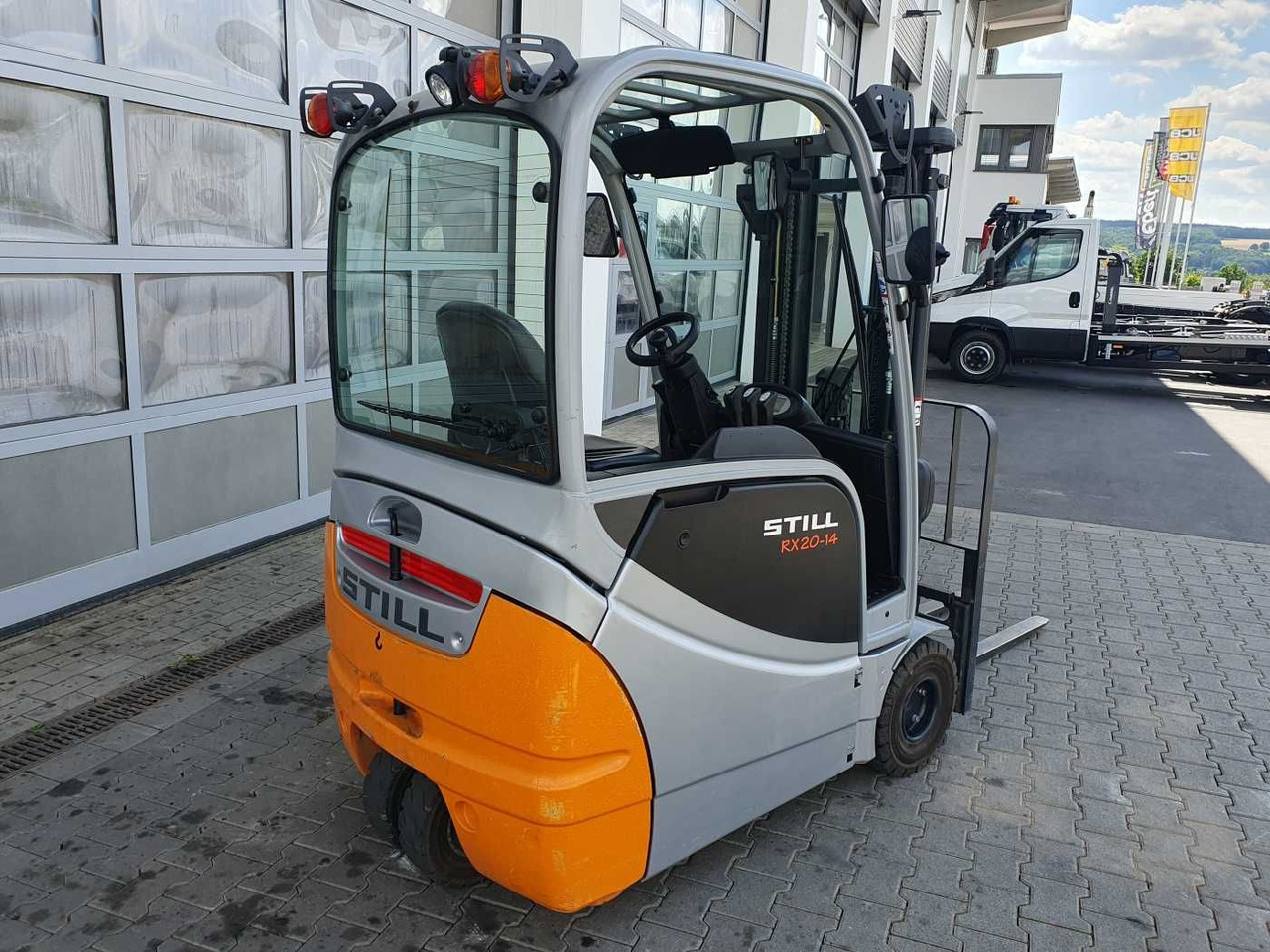 Still RX20-14 / 2025 / Triplex: 4.30m! / 751h! / SS - Electric forklift: picture 3 Still RX20-14 / 2025 / Triplex: 4.30m! / 751h! / SS - Electric forklift: picture 3