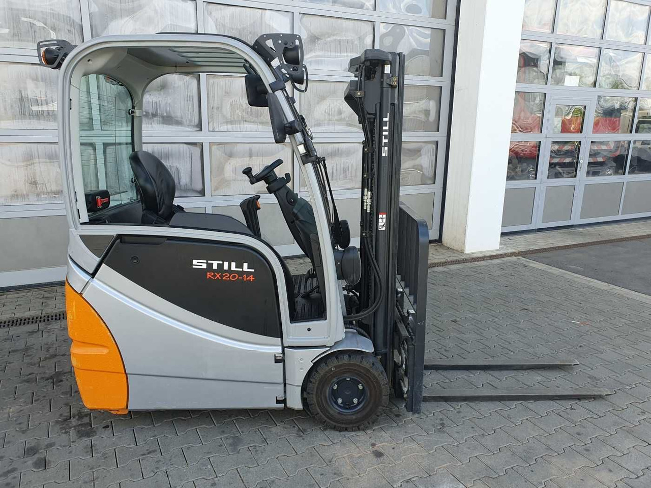 Still RX20-14 / 2025 / Triplex: 4.30m! / 751h! / SS - Electric forklift: picture 2 Still RX20-14 / 2025 / Triplex: 4.30m! / 751h! / SS - Electric forklift: picture 2