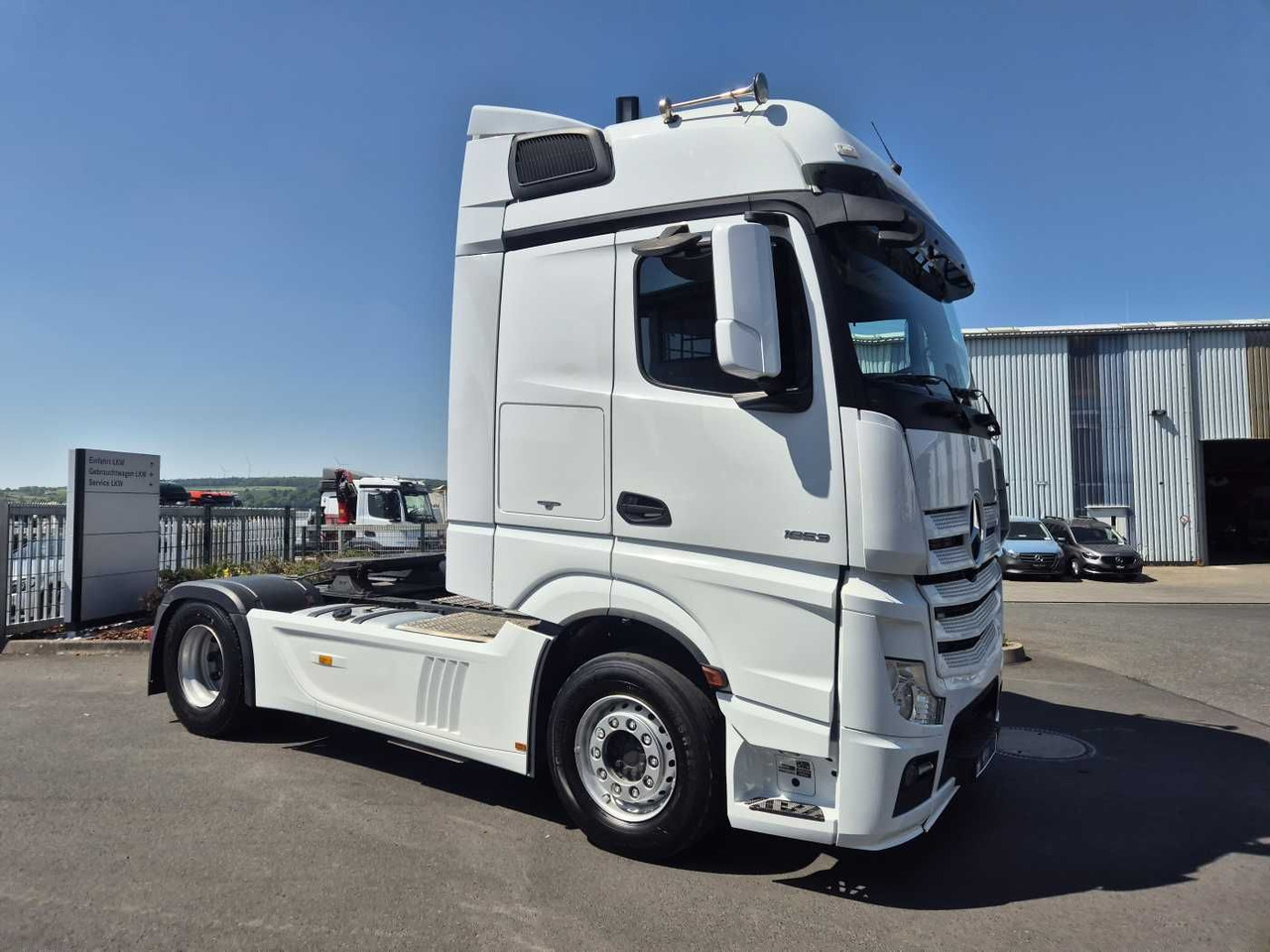 Mercedes-Benz Actros 1853 LS BigSpace Retarder Standklima HPEB - Tractor unit: picture 5 Mercedes-Benz Actros 1853 LS BigSpace Retarder Standklima HPEB - Tractor unit: picture 5