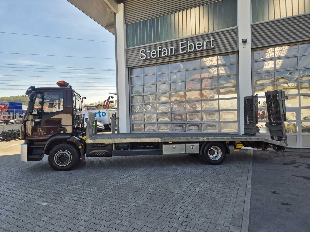 Iveco Eurocargo ML140E25/P Maschinentransporter Winde - Truck: picture 4 Iveco Eurocargo ML140E25/P Maschinentransporter Winde - Truck: picture 4
