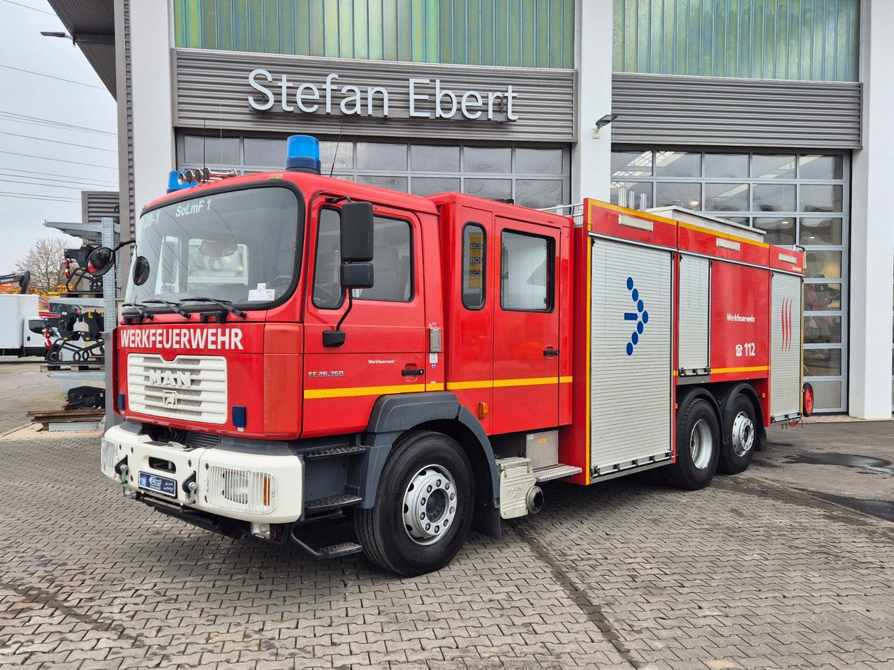 MAN FE 26.360 FNLC/L Feuerwehr Löschfahrzeug - Truck: picture 3 MAN FE 26.360 FNLC/L Feuerwehr Löschfahrzeug - Truck: picture 3