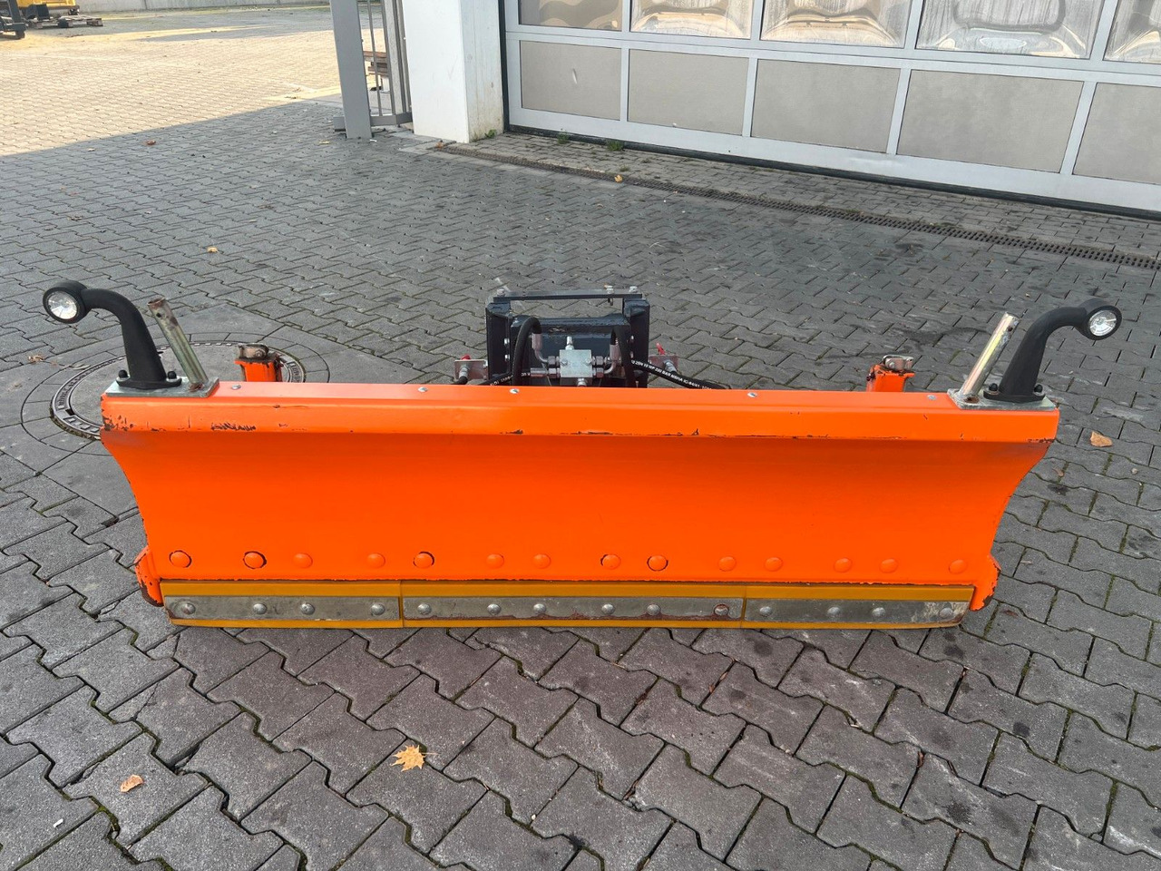 Tuchel SK-F 180 Schneeschild / Kramer 5040 - Snow plough: picture 2 Tuchel SK-F 180 Schneeschild / Kramer 5040 - Snow plough: picture 2