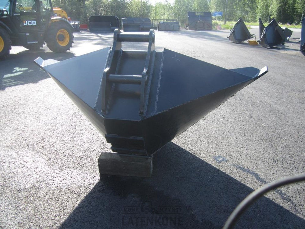Laten Pelto-ojakauha 850L S60 13-18ton - Bucket for Construction machinery: picture 4 Laten Pelto-ojakauha 850L S60 13-18ton - Bucket for Construction machinery: picture 4