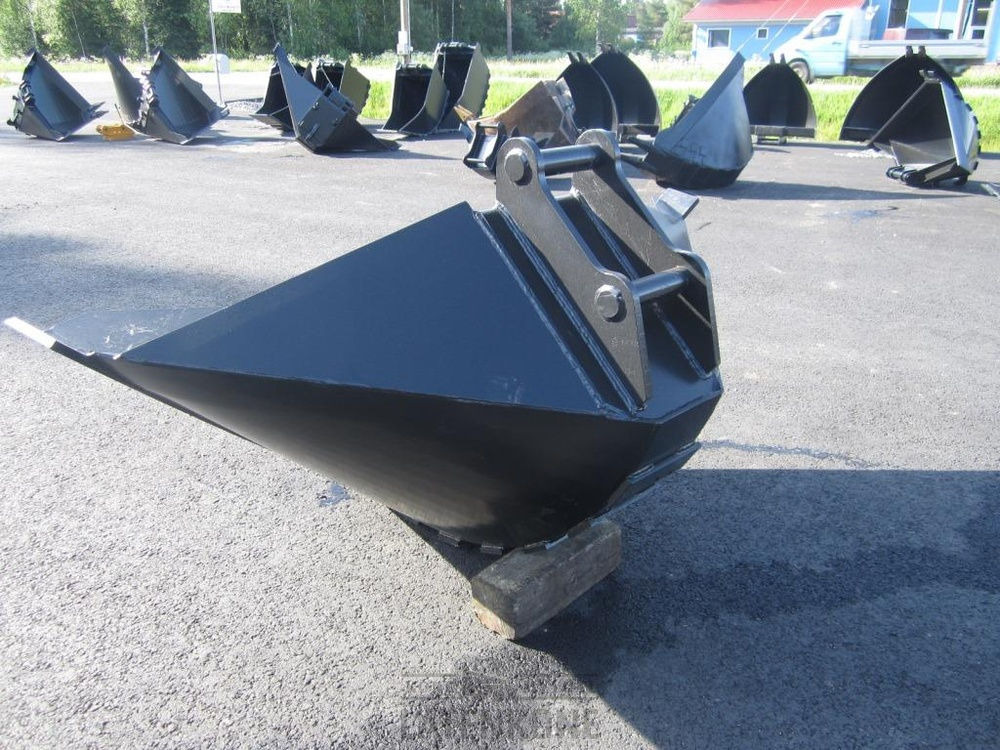 Laten Pelto-ojakauha 850L S60 13-18ton - Bucket for Construction machinery: picture 2 Laten Pelto-ojakauha 850L S60 13-18ton - Bucket for Construction machinery: picture 2