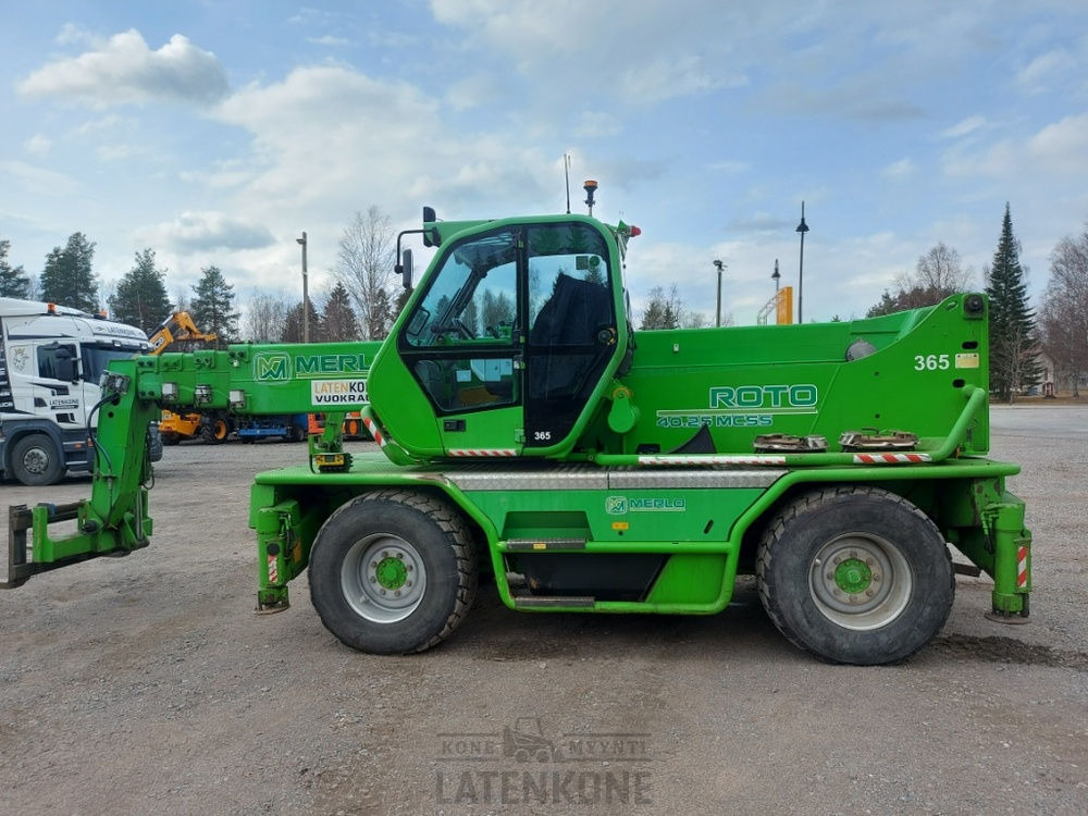 Merlo ROTO 40.25MCSS with basket, remote, jib - Telescopic handler: picture 2 Merlo ROTO 40.25MCSS with basket, remote, jib - Telescopic handler: picture 2