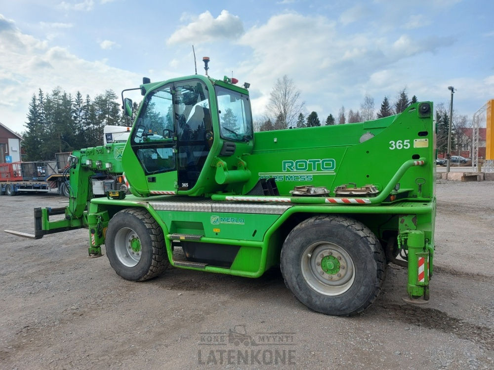 Merlo ROTO 40.25MCSS with basket, remote, jib - Telescopic handler: picture 3 Merlo ROTO 40.25MCSS with basket, remote, jib - Telescopic handler: picture 3