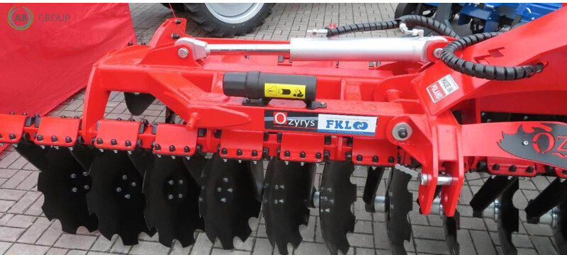 Awemak brona talerzowa składana hydraulicznie Ozyrys BTH4 - Disc harrow: picture 1 Awemak brona talerzowa składana hydraulicznie Ozyrys BTH4 - Disc harrow: picture 1