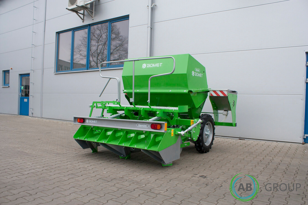 Bomet Gemini S339/1 two-row potato planter (inter-row width: 75 - 90 cm) - Potato planter: picture 1 Bomet Gemini S339/1 two-row potato planter (inter-row width: 75 - 90 cm) - Potato planter: picture 1