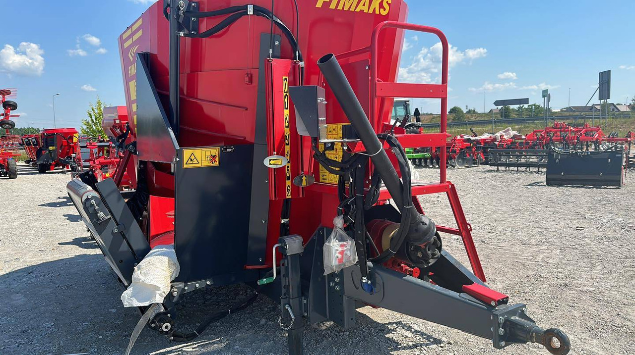Fimaks vertical feeder mixer FMV8L, 8 m3 - Forage mixer wagon: picture 5 Fimaks vertical feeder mixer FMV8L, 8 m3 - Forage mixer wagon: picture 5