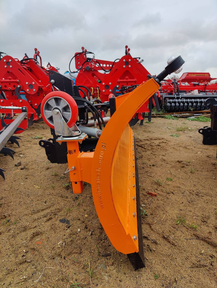 Inter-tech Snow plough 2,6m straight - ON STOCK - Snow plough for Agricultural machinery: picture 2 Inter-tech Snow plough 2,6m straight - ON STOCK - Snow plough for Agricultural machinery: picture 2