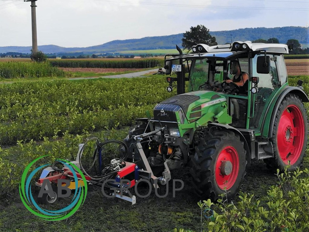 Jagoda zasilany hydraulicznie automatyczny pielnik boczny Lucy LU-01F - Verge mower: picture 1 Jagoda zasilany hydraulicznie automatyczny pielnik boczny Lucy LU-01F - Verge mower: picture 1